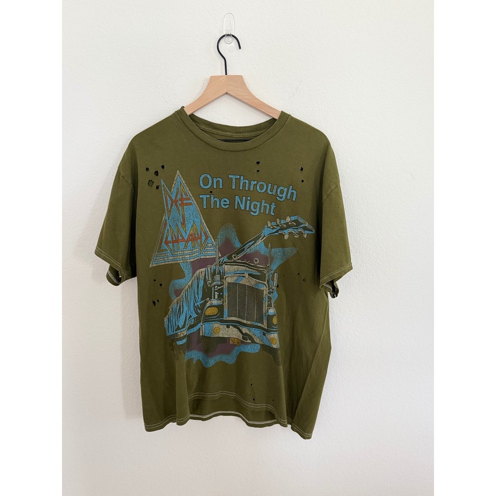 Def Leppard Through The Night Graphic T-Shirt Mens Large Olive Green Distressed